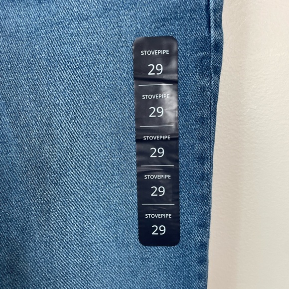 NWT J. Crew Stovepipe straight jean in signature stretch+ - Picture 4 of 8